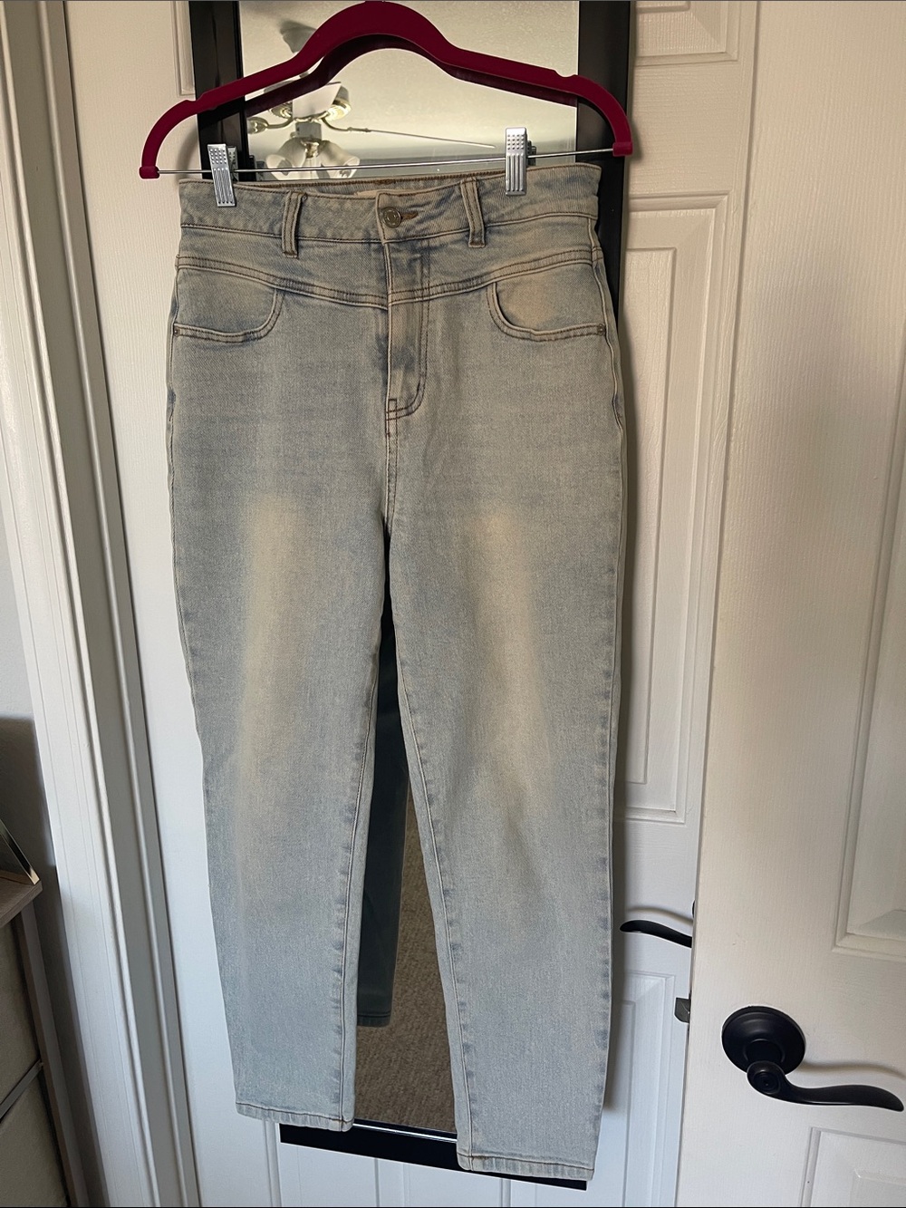 VGUC Great Smoky High-Rise Light Wash Mom Jeans ~ 9